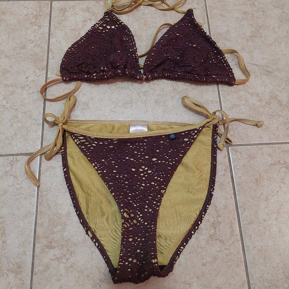 Two Piece La Vie an Rose Bikini - Picture 1 of 7